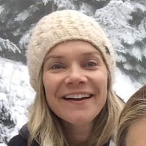 Meet your Posher, Carrie